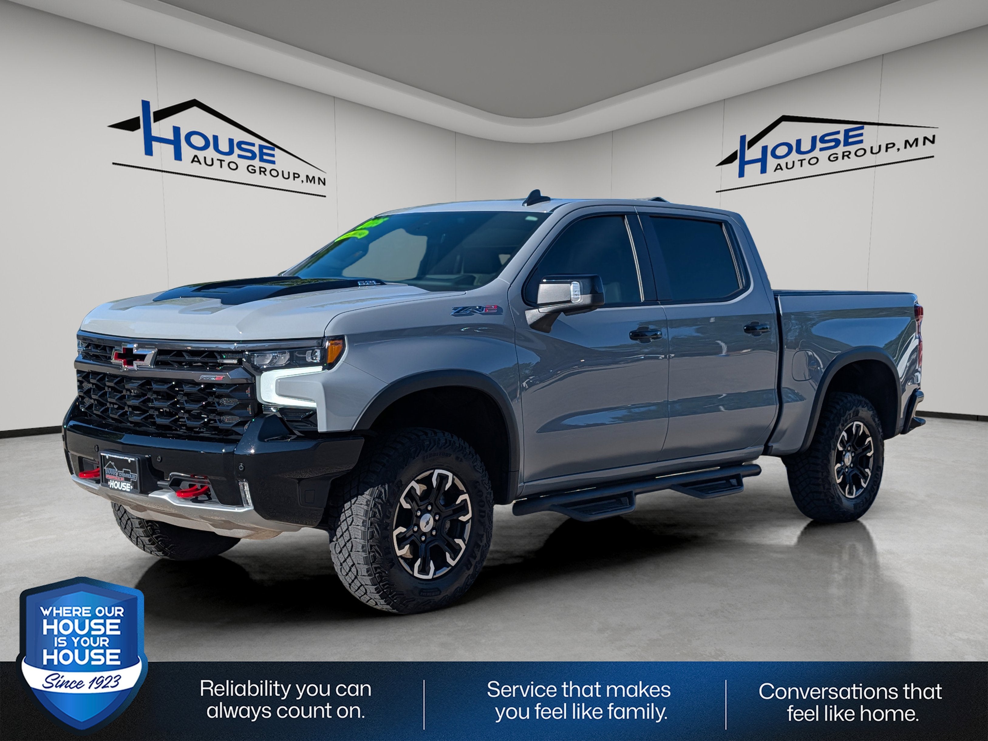 Used 2025 Chevrolet Silverado 1500 ZR2 with VIN 3GCUKHEL4SG269808 for sale in Stewartville, Minnesota