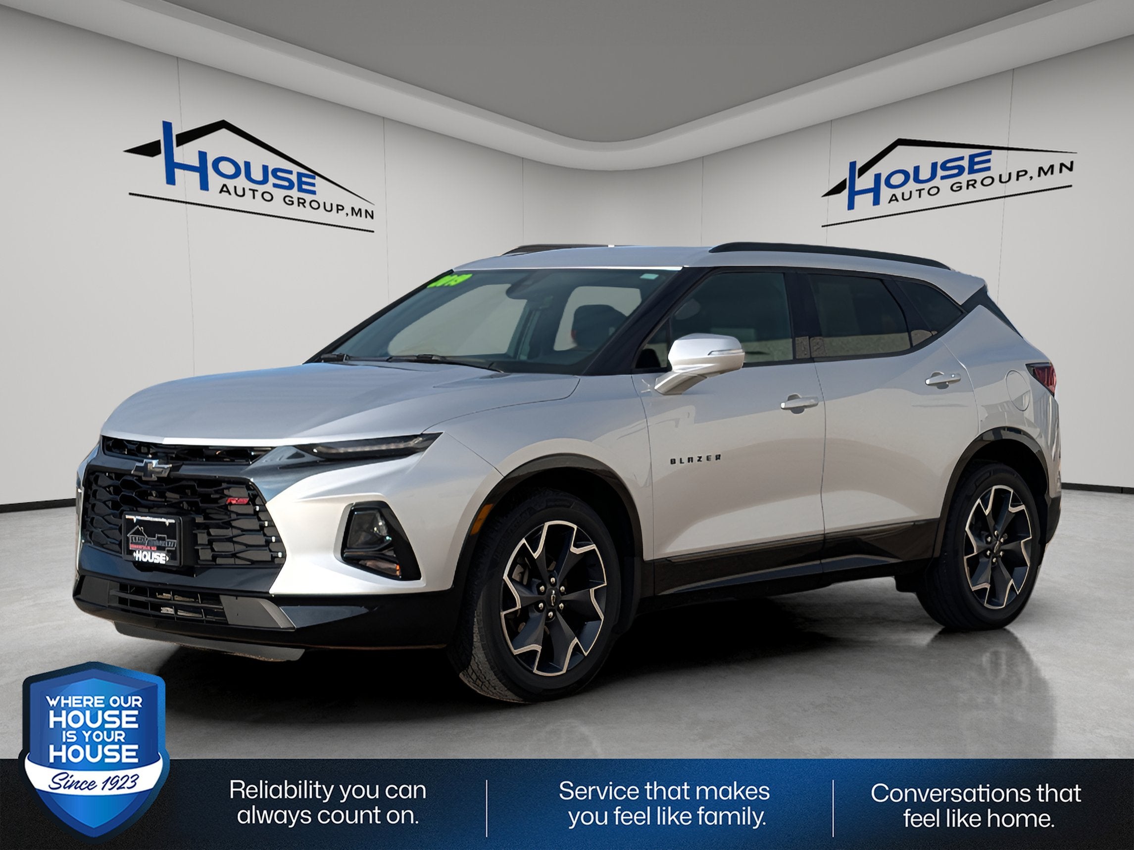 Used 2019 Chevrolet Blazer RS with VIN 3GNKBJRS9KS673160 for sale in Stewartville, Minnesota