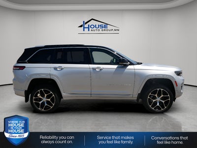 2022 Jeep Grand Cherokee Summit Reserve