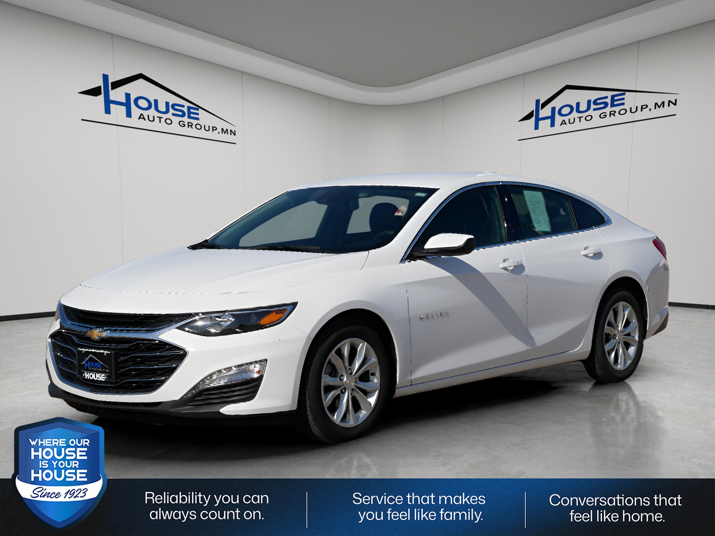 Used 2024 Chevrolet Malibu 1LT with VIN 1G1ZD5ST4RF131807 for sale in Stewartville, Minnesota