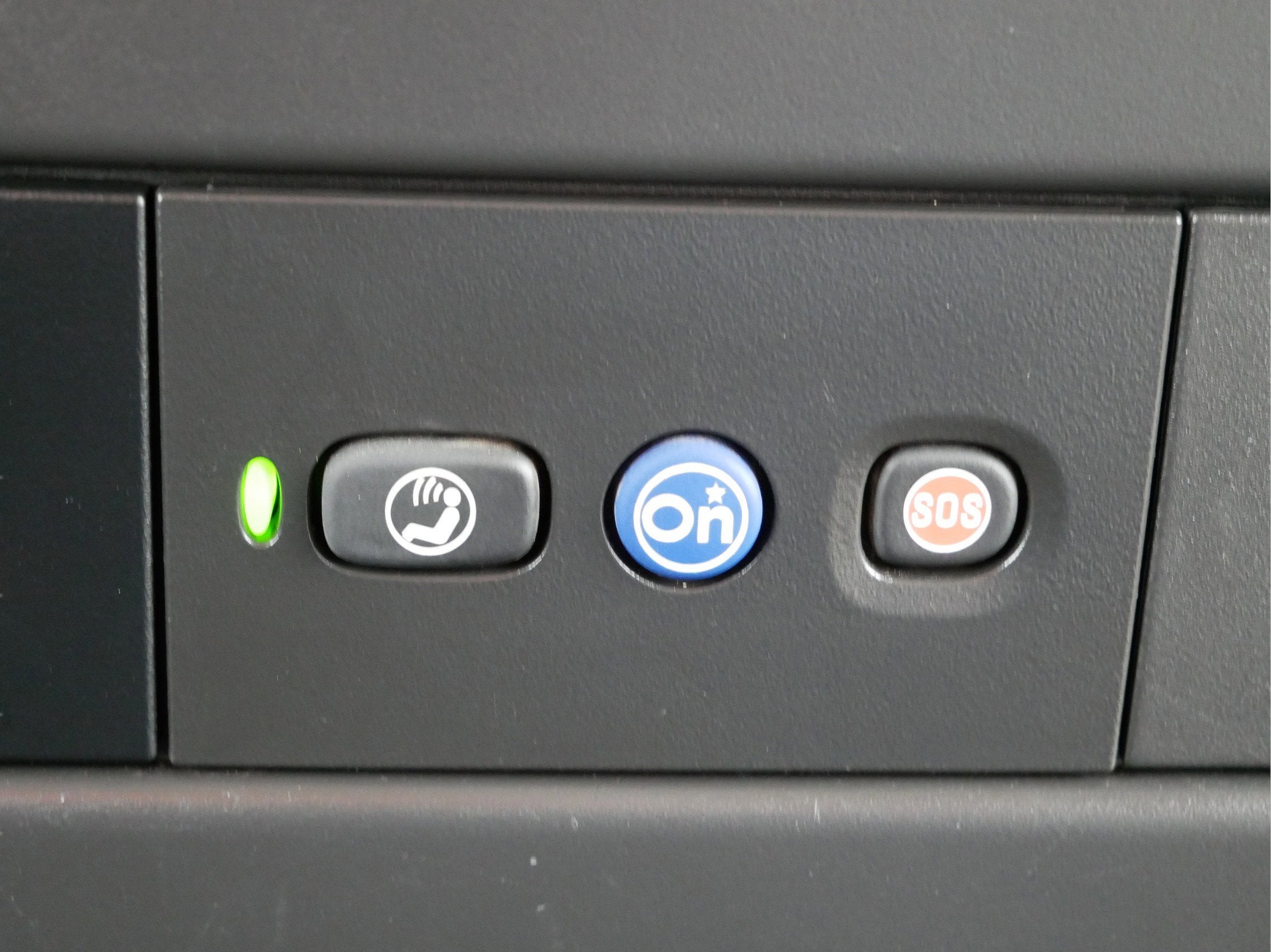 2024 Chevrolet Express Passenger 3500 LS