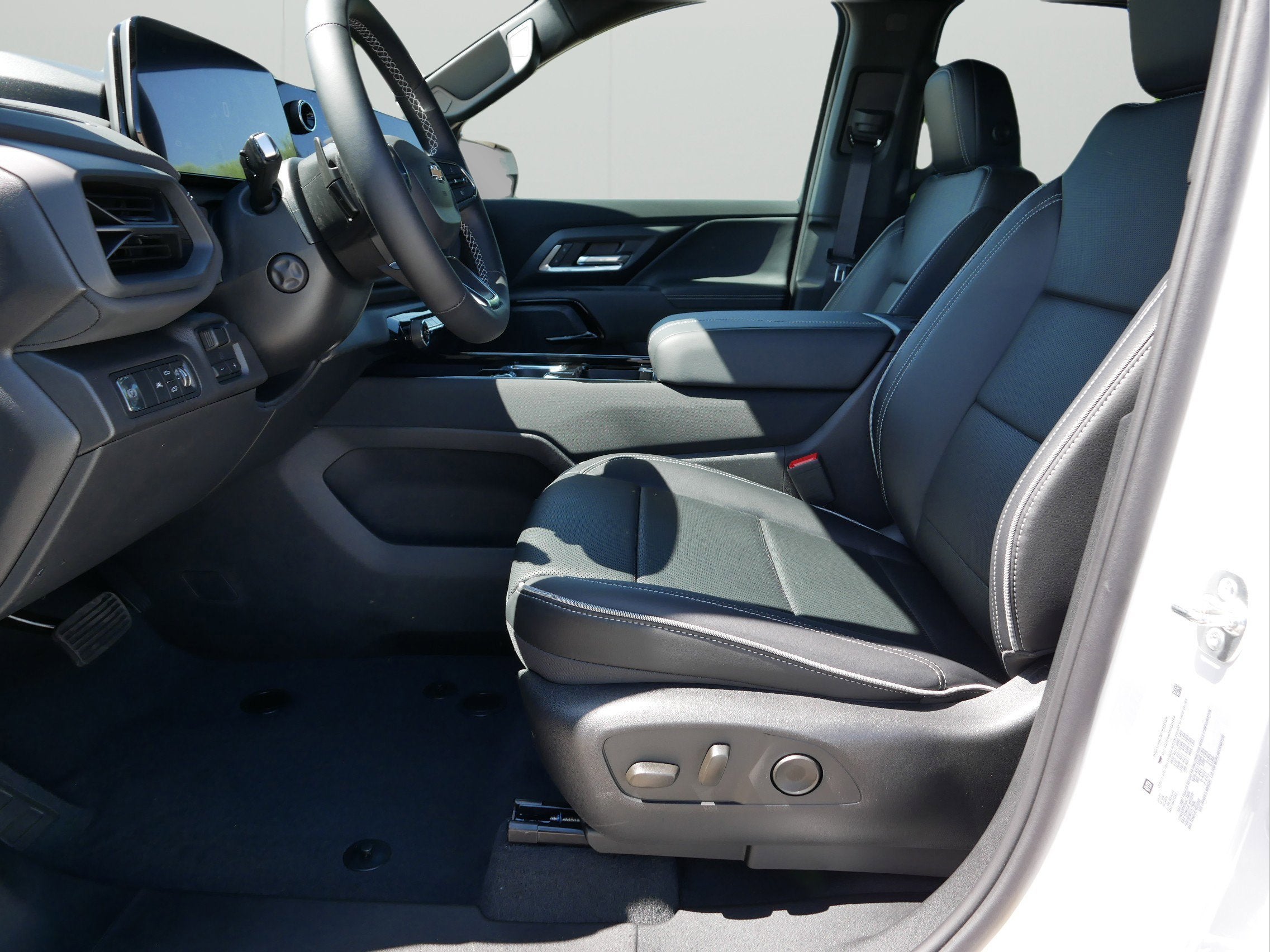 2025 Chevrolet Silverado EV e4WD Crew Cab Extended Range LT