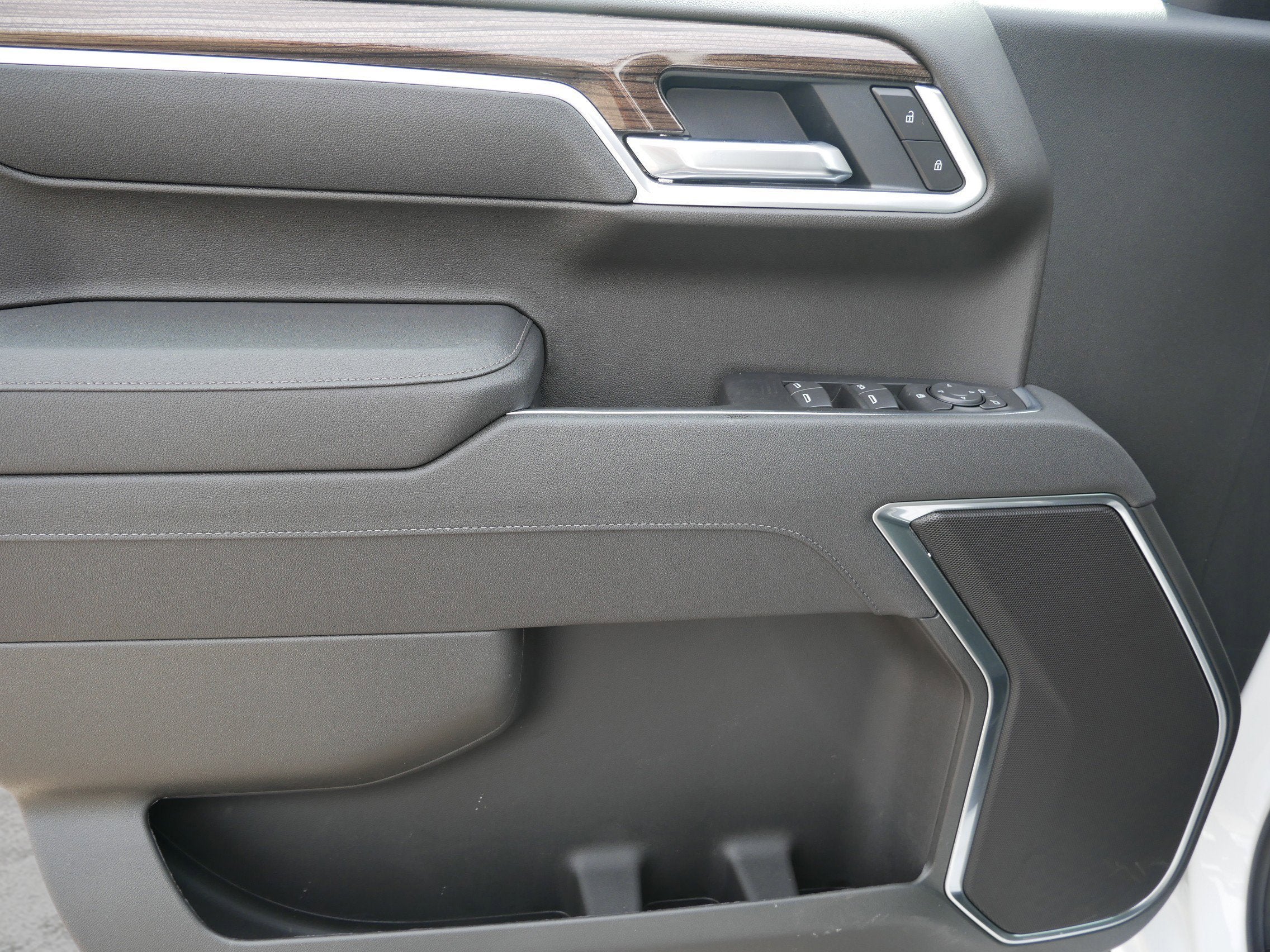 2026 Chevrolet Silverado 1500 Crew Cab Short Box 4-Wheel Drive RST