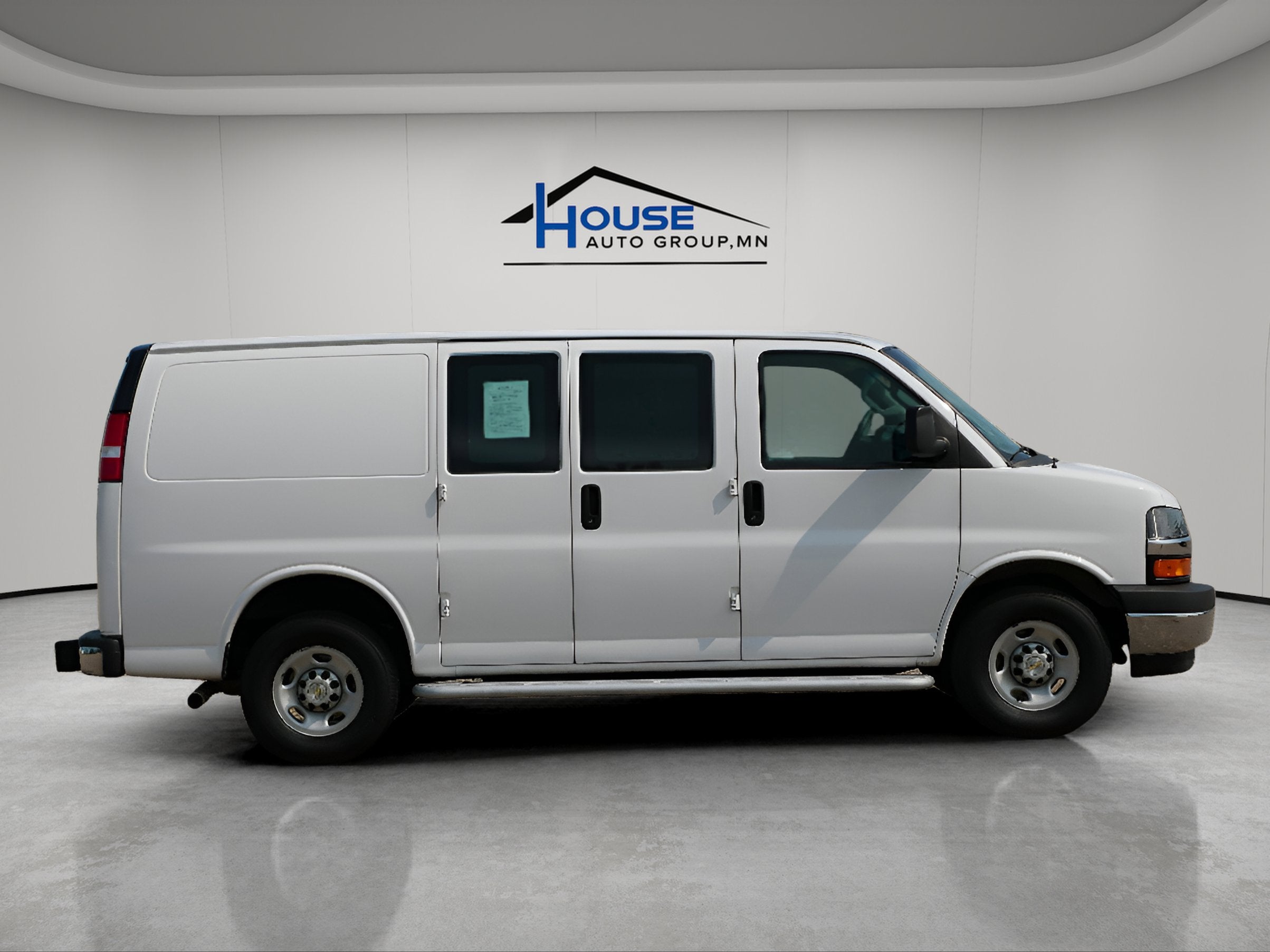 2023 Chevrolet Express Cargo 2500 1WT