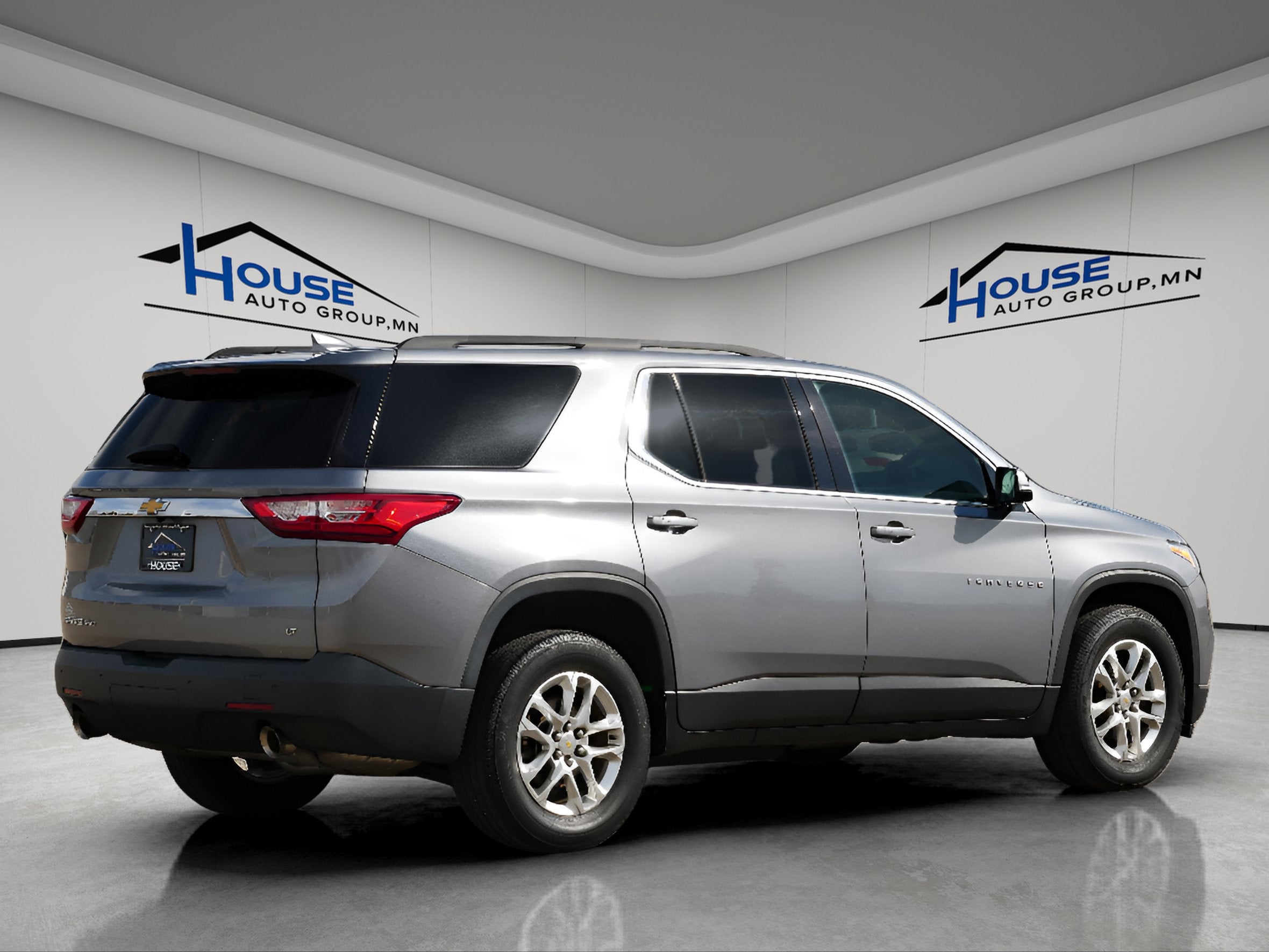 2020 Chevrolet Traverse LT Cloth