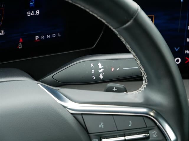 2025 Chevrolet Traverse Base