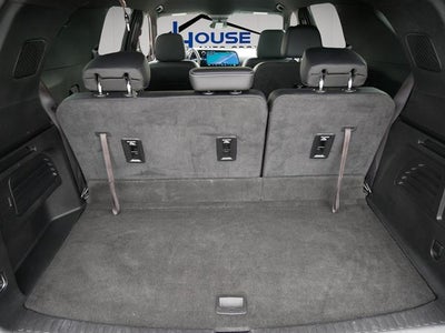 2025 Chevrolet Traverse Base