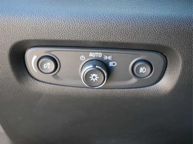 2021 Chevrolet Traverse Base