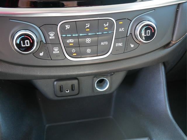 2021 Chevrolet Traverse Base