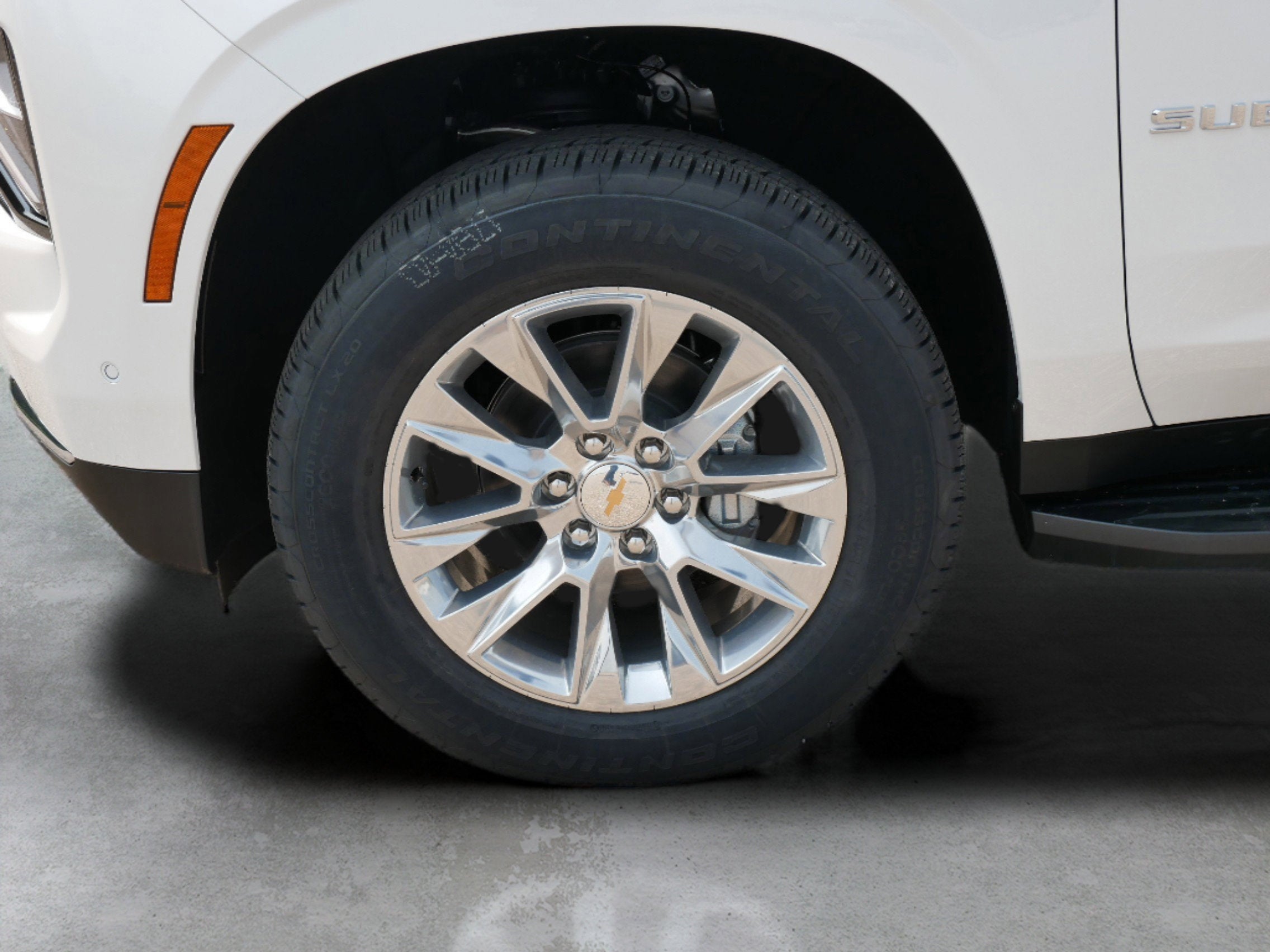 2025 Chevrolet Suburban 4WD Premier