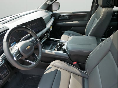 2025 Chevrolet Suburban 4WD Premier