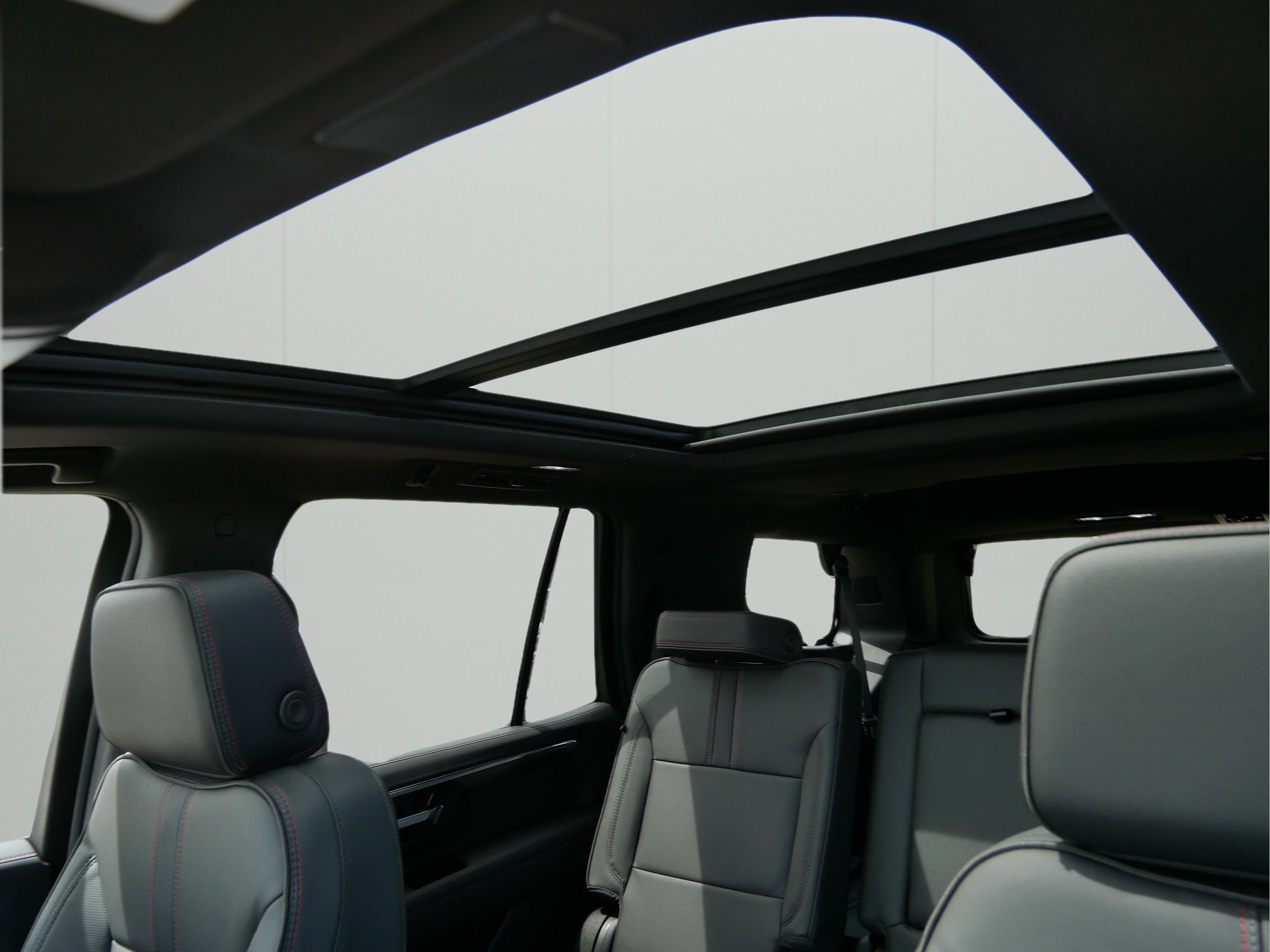 2026 Chevrolet Tahoe 4WD RST