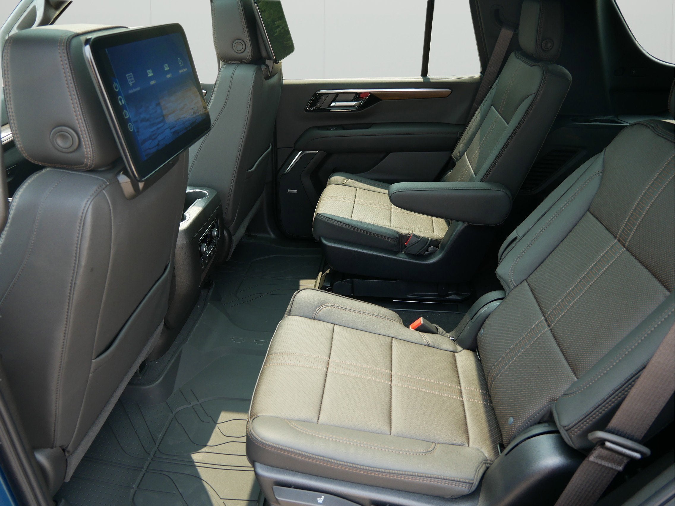 2025 Chevrolet Tahoe 4WD High Country