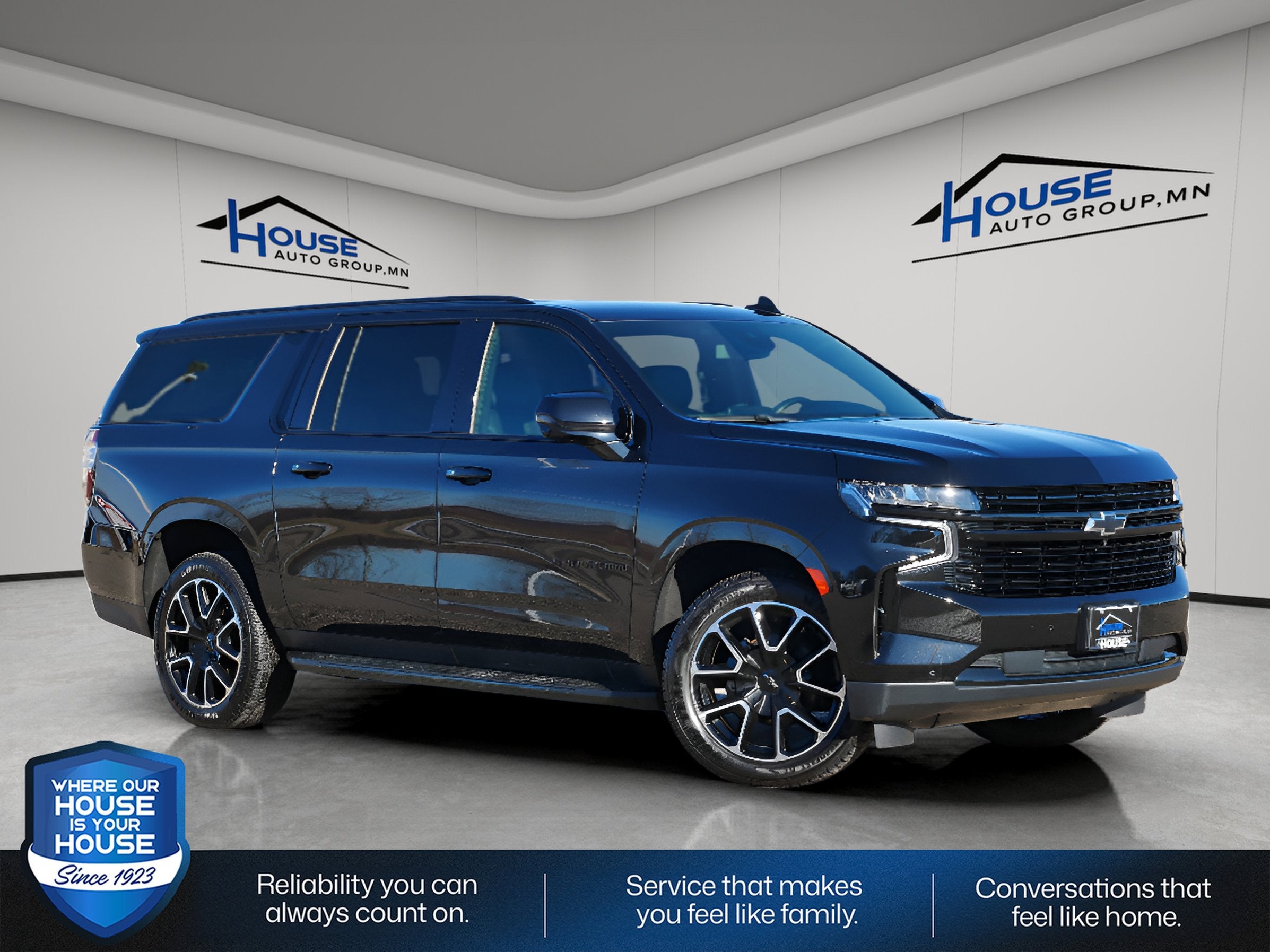 2023 Chevrolet Suburban RST