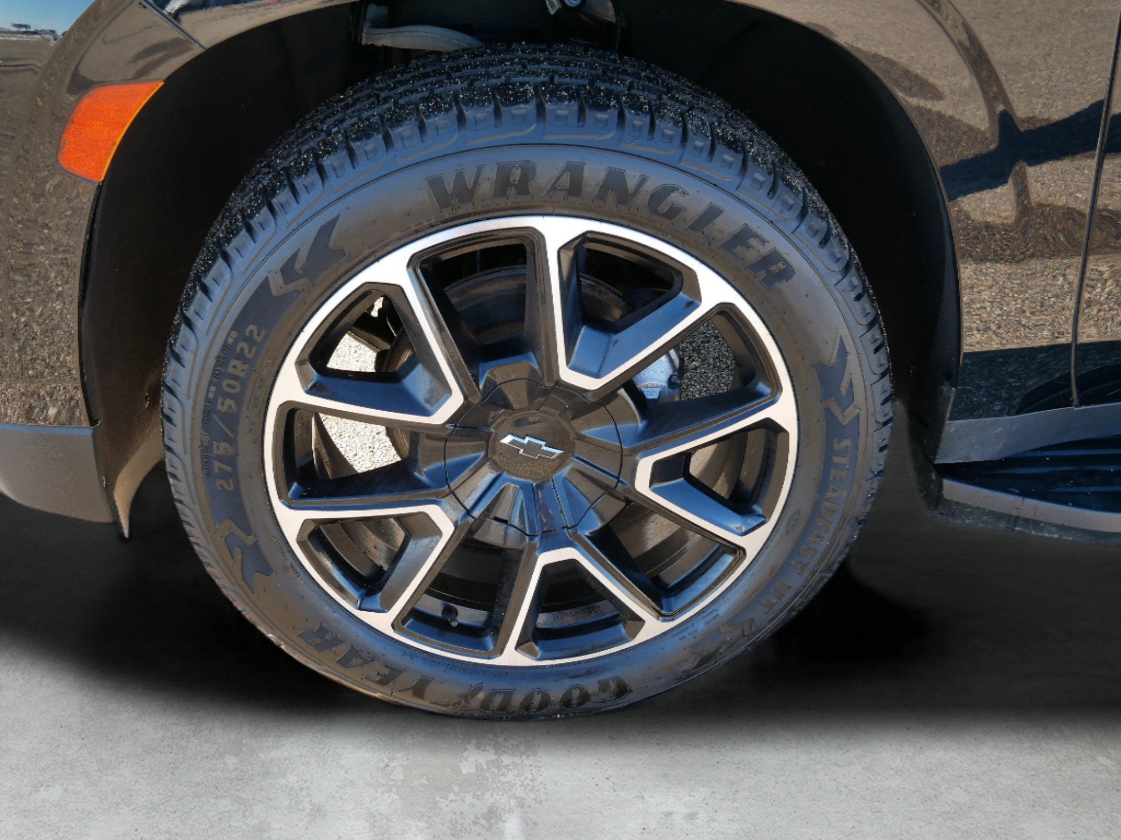 2023 Chevrolet Suburban RST