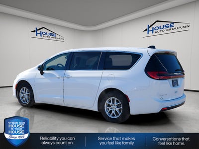 2024 Chrysler Pacifica Touring L