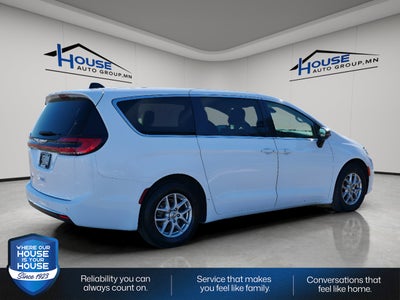 2024 Chrysler Pacifica Touring L