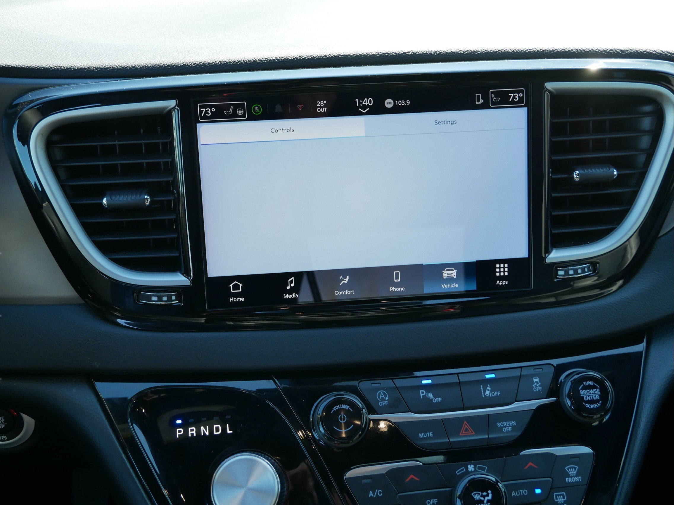 2025 Chrysler Pacifica Select