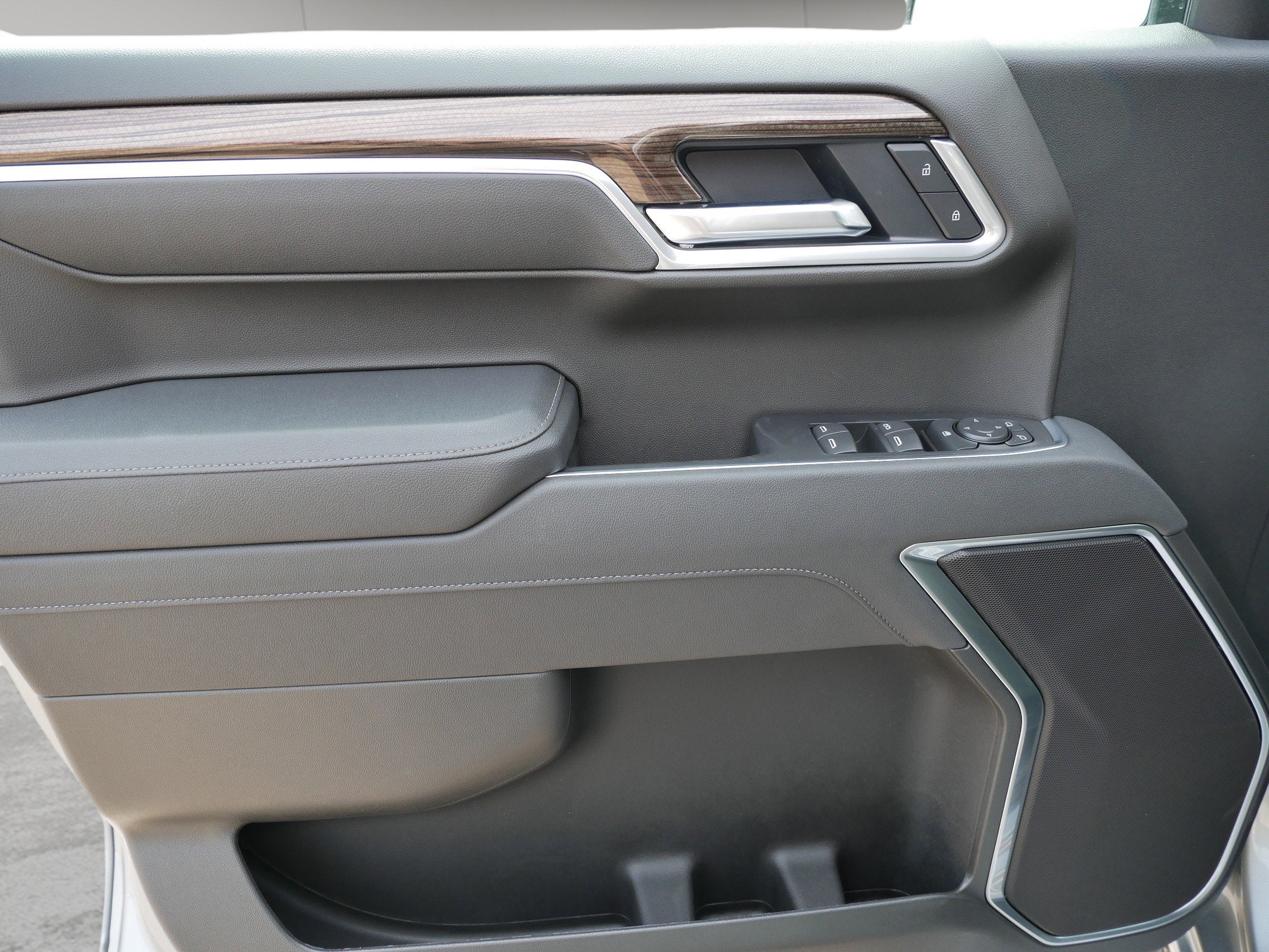 2026 Chevrolet Silverado 1500 Crew Cab Short Box 4-Wheel Drive LT 1LT