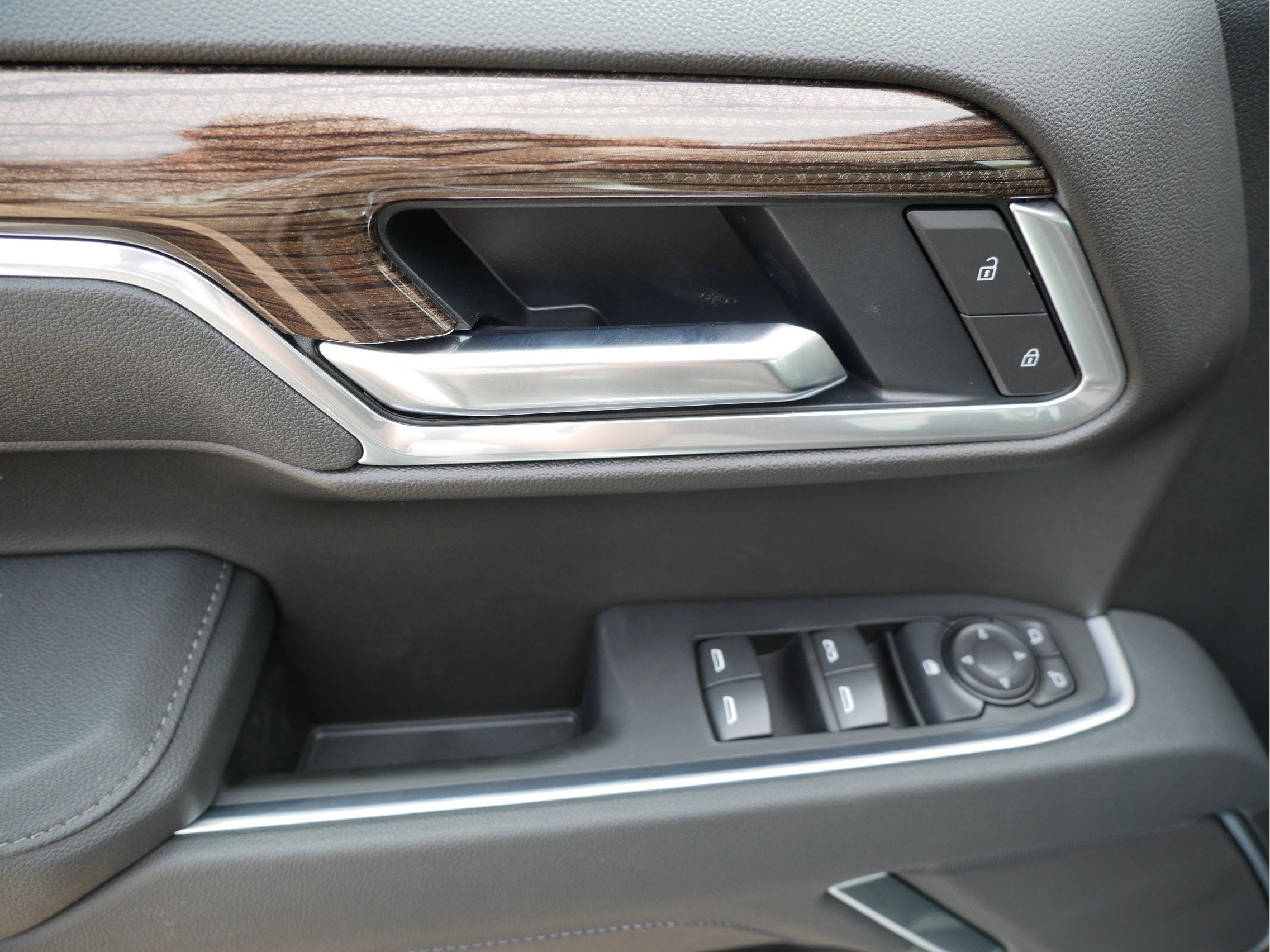 2026 Chevrolet Silverado 1500 Crew Cab Short Box 4-Wheel Drive LT 1LT