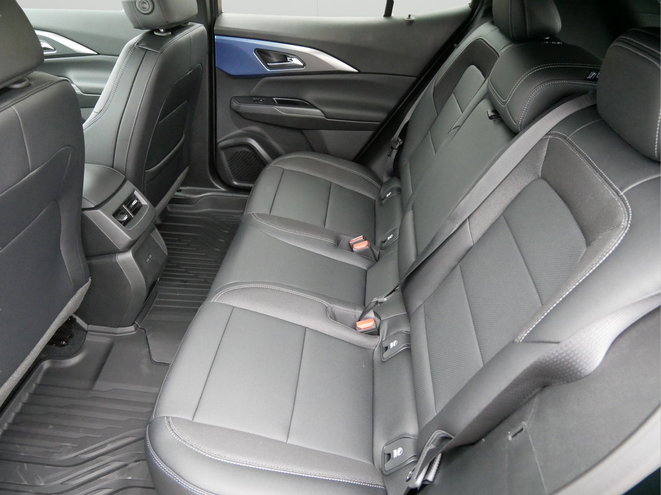 2026 Chevrolet Equinox EV 4dr LT2 w/PDE