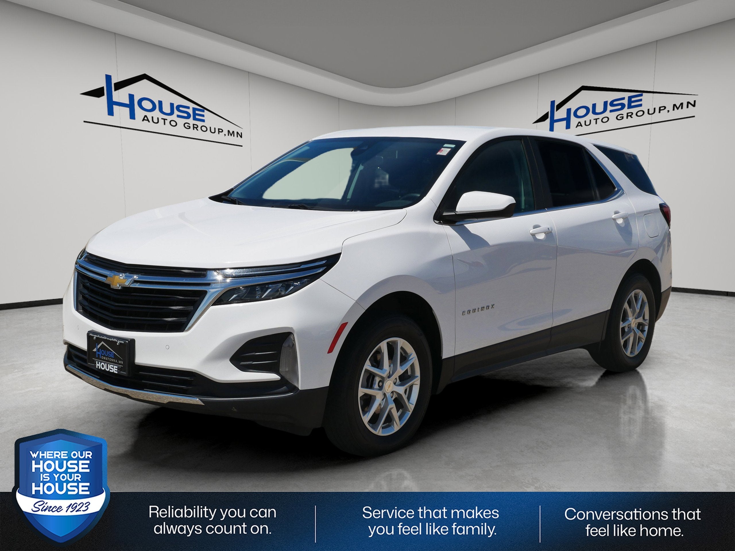 Used 2024 Chevrolet Equinox LT with VIN 3GNAXUEG0RL360437 for sale in Stewartville, Minnesota