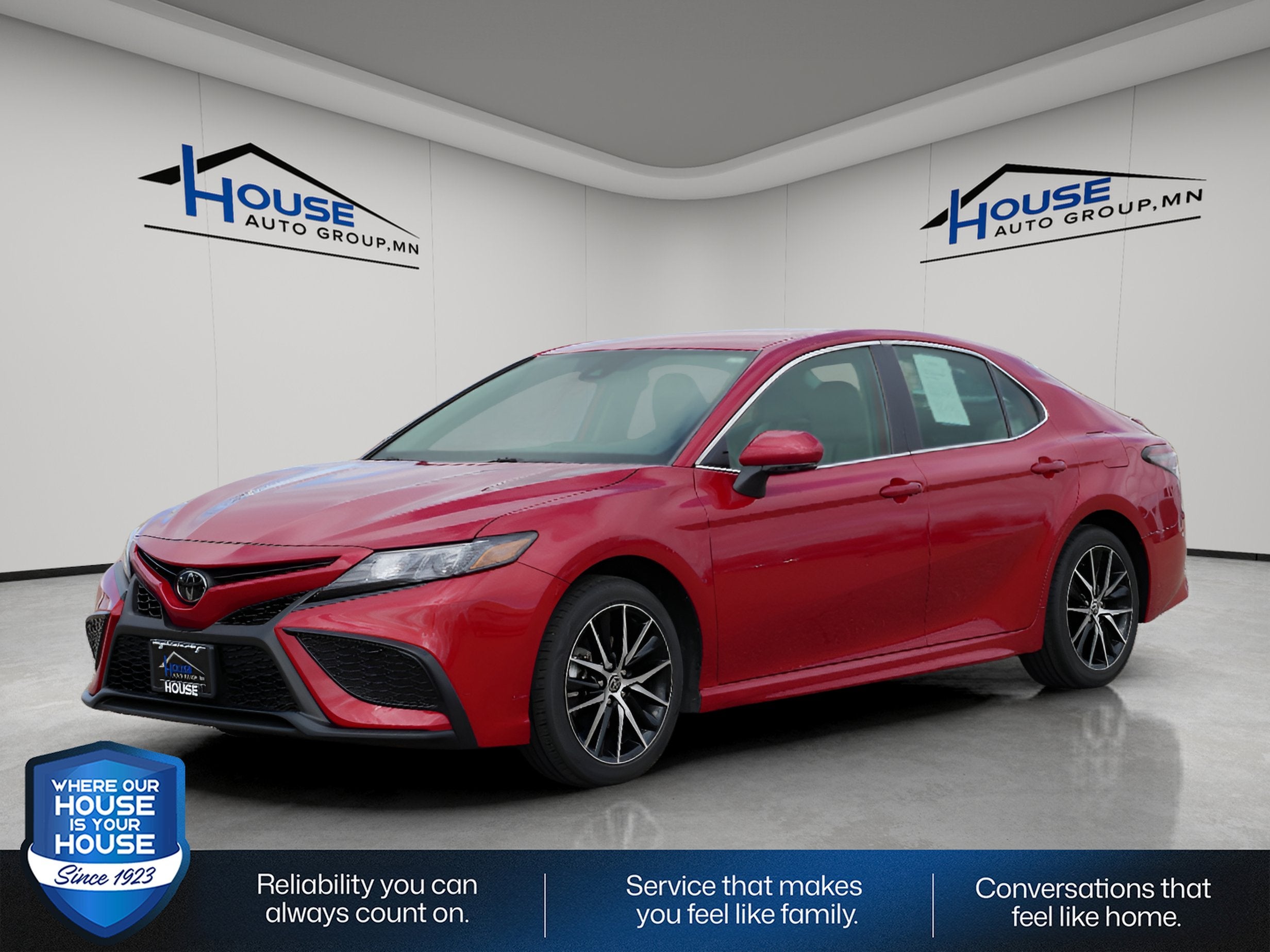 Used 2023 Toyota Camry SE with VIN 4T1G11AK3PU181692 for sale in Stewartville, Minnesota