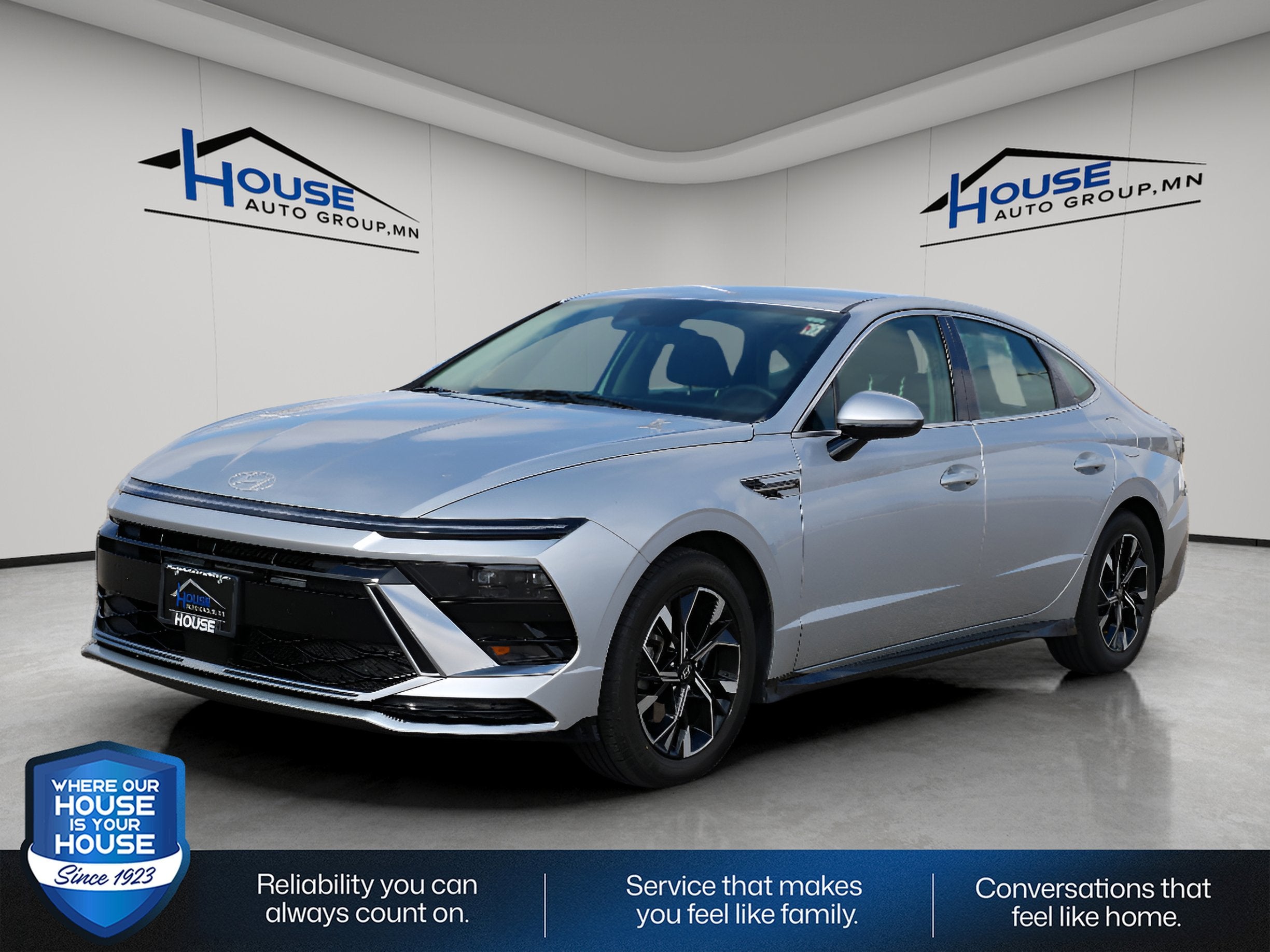 Used 2024 Hyundai Sonata SEL with VIN KMHL64JA8RA412115 for sale in Stewartville, Minnesota