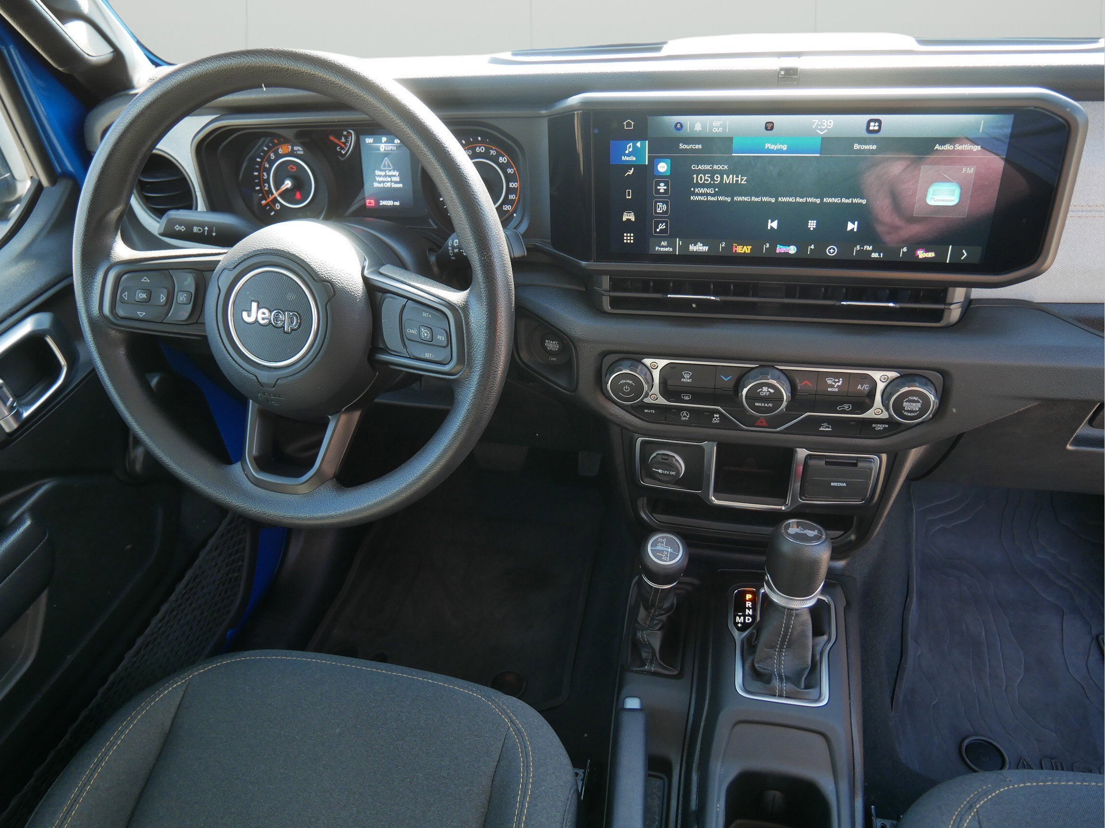 2024 Jeep Wrangler Sport