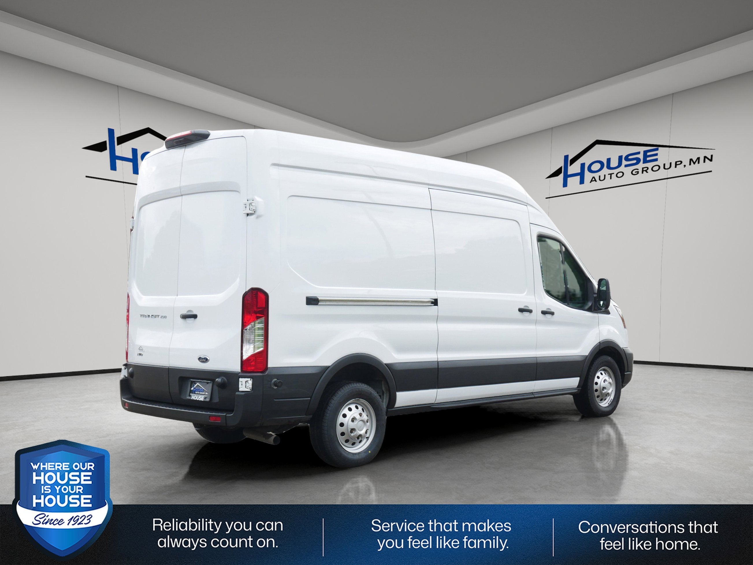 2024 Ford Transit Cargo Van Base