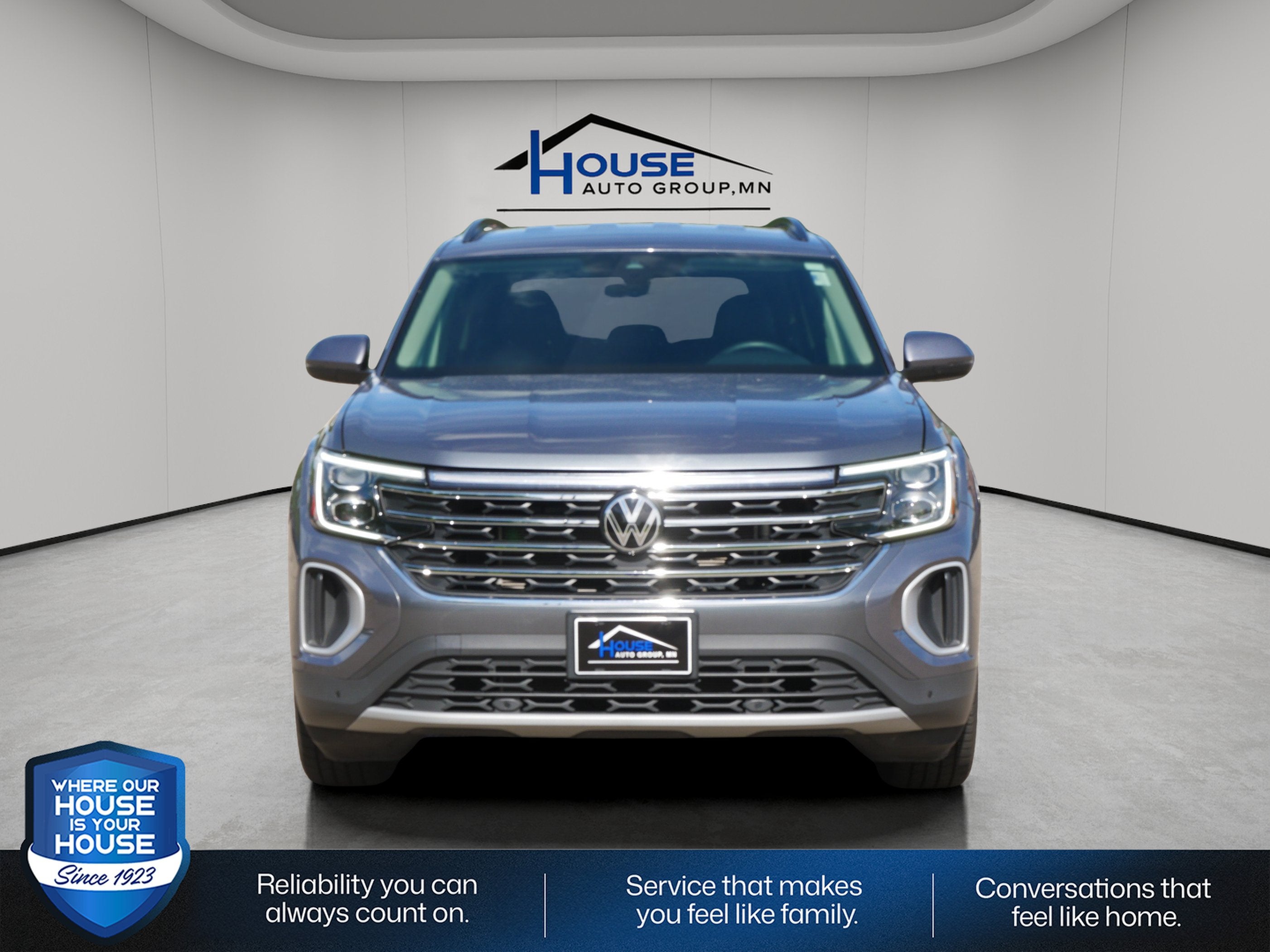 2025 Volkswagen Atlas 2.0T SE w/Technology