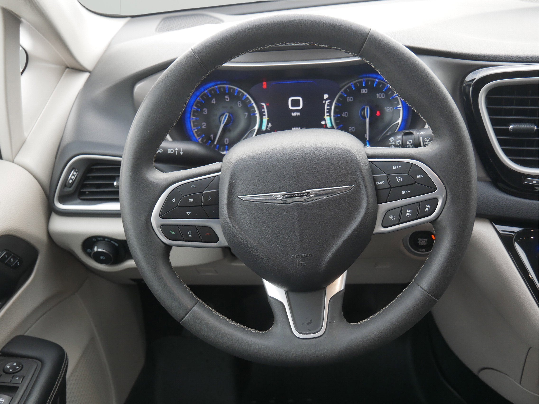 2023 Chrysler Pacifica Touring L