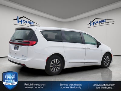 2023 Chrysler Pacifica Hybrid Limited
