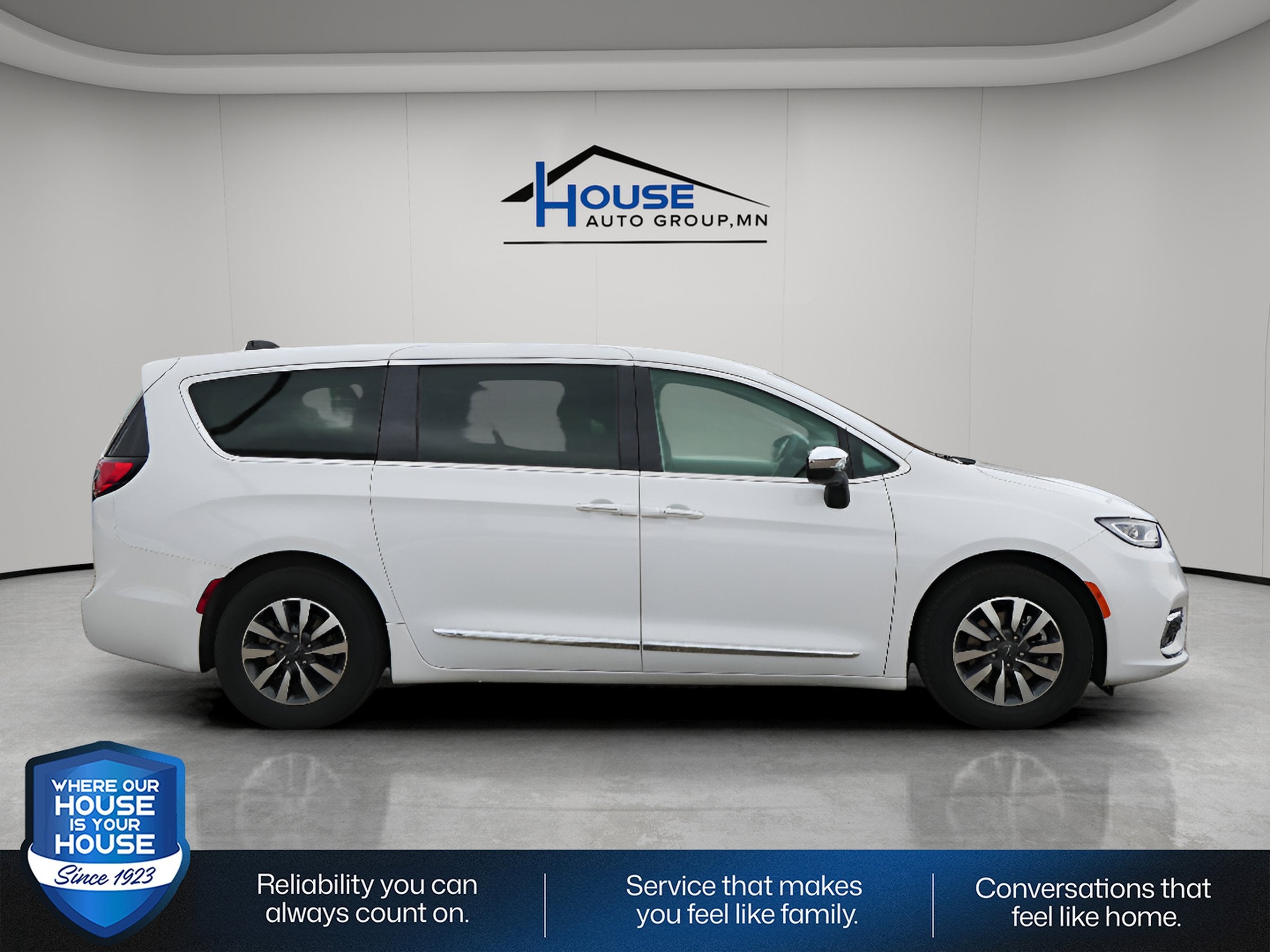 2023 Chrysler Pacifica Hybrid Limited