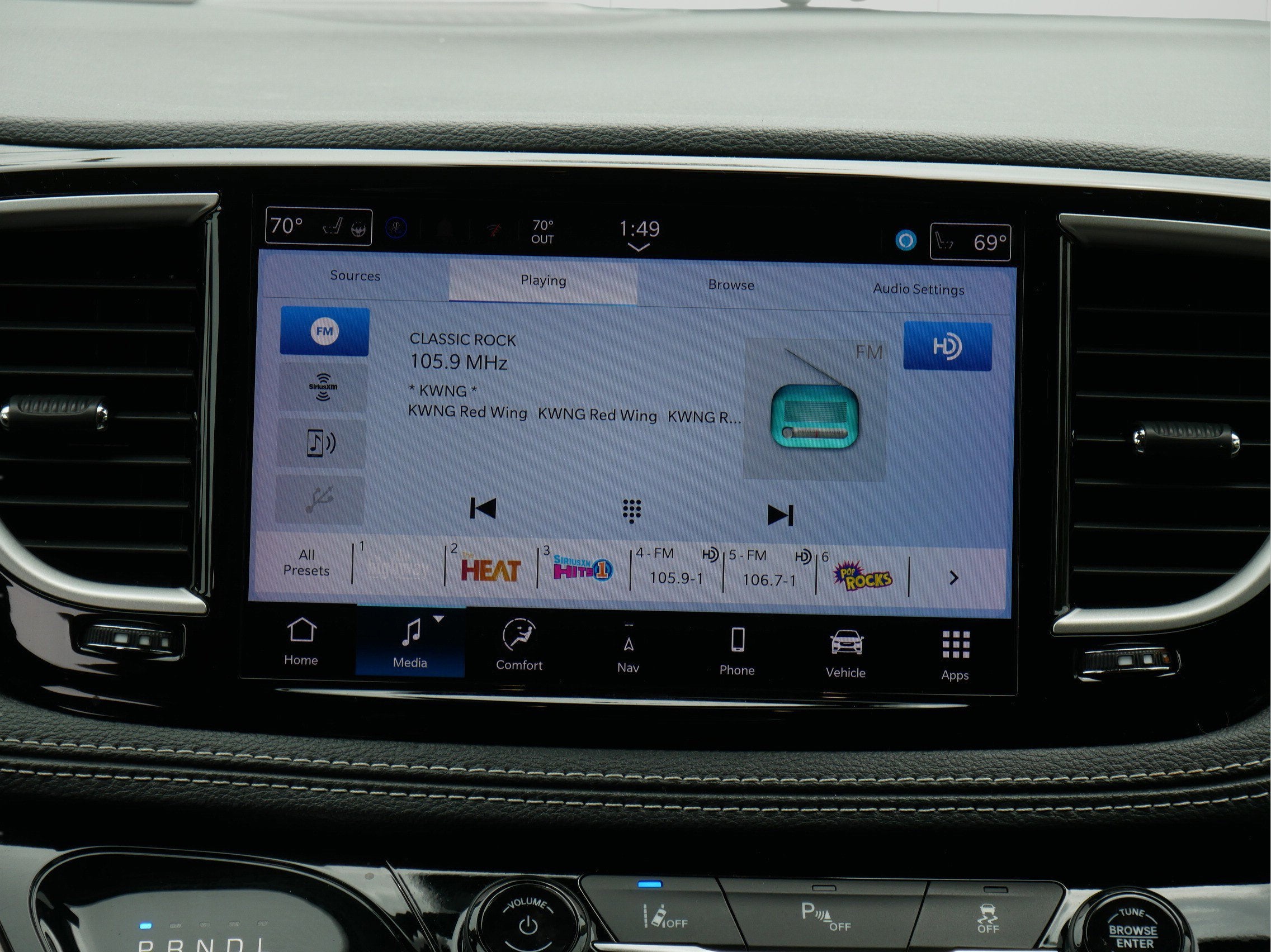 2024 Chrysler Pacifica Hybrid Select