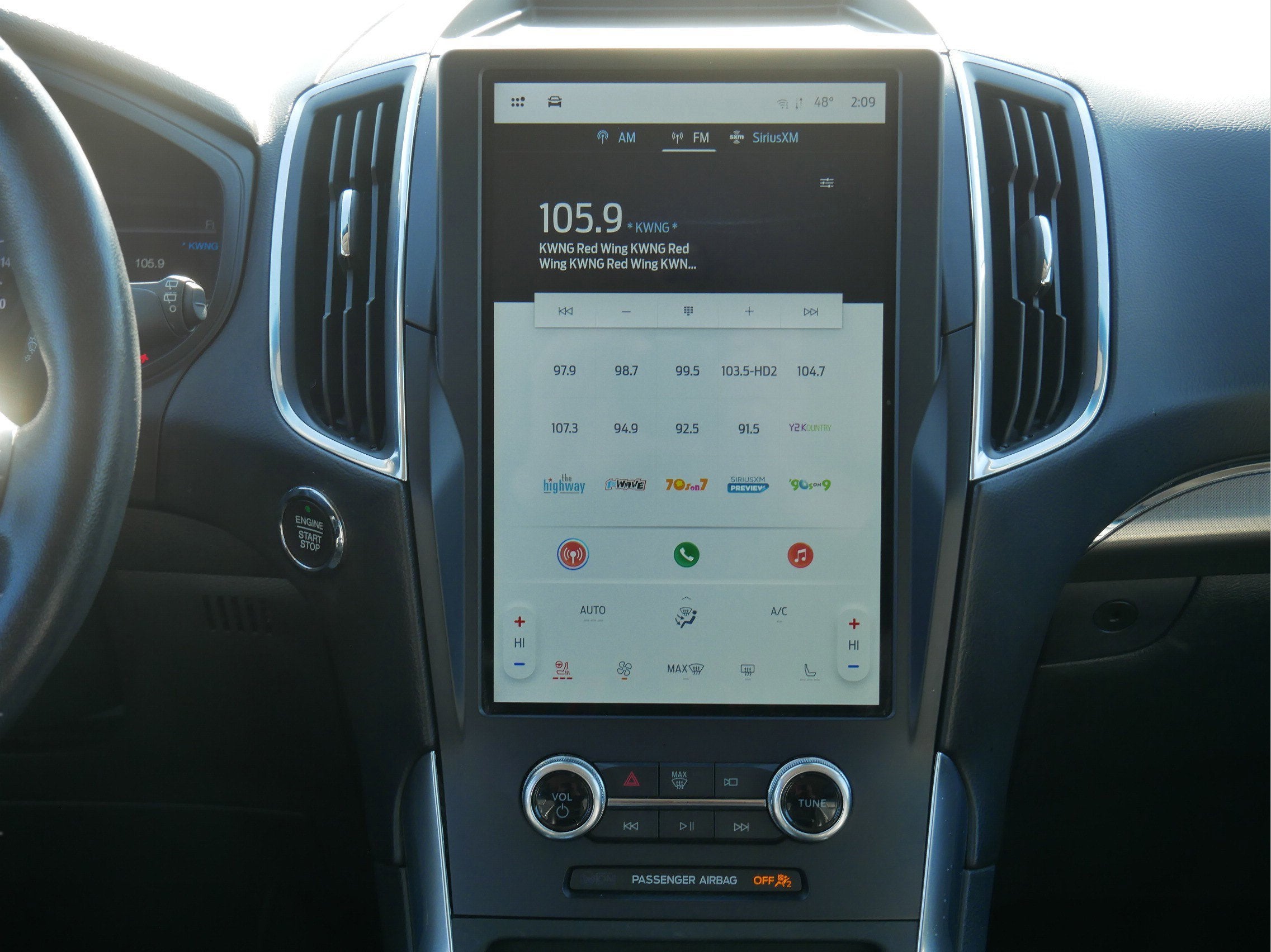 2022 Ford Edge Titanium