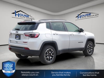 2025 Jeep Compass Trailhawk