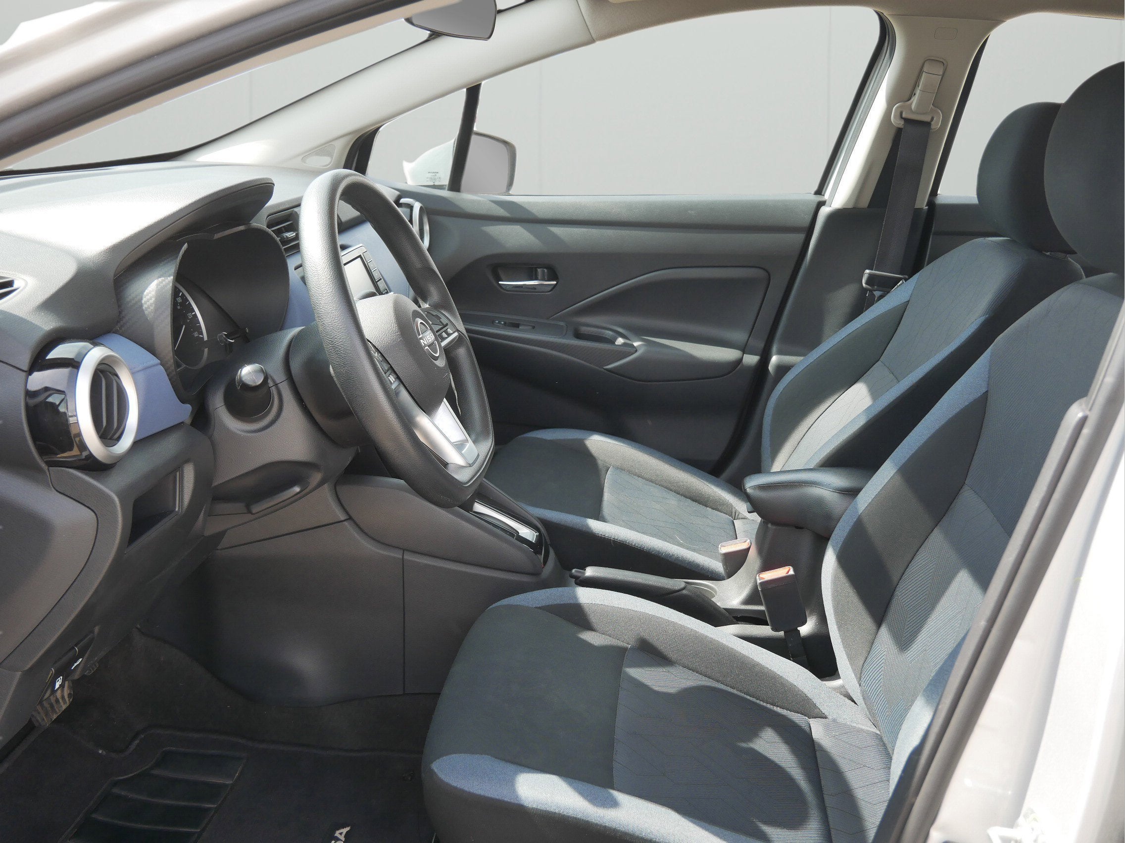 2023 Nissan Versa SV