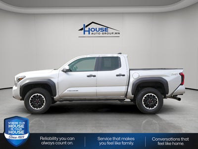 2025 Toyota Tacoma 4WD SR5