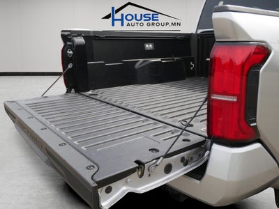 2025 Toyota Tacoma 4WD SR5