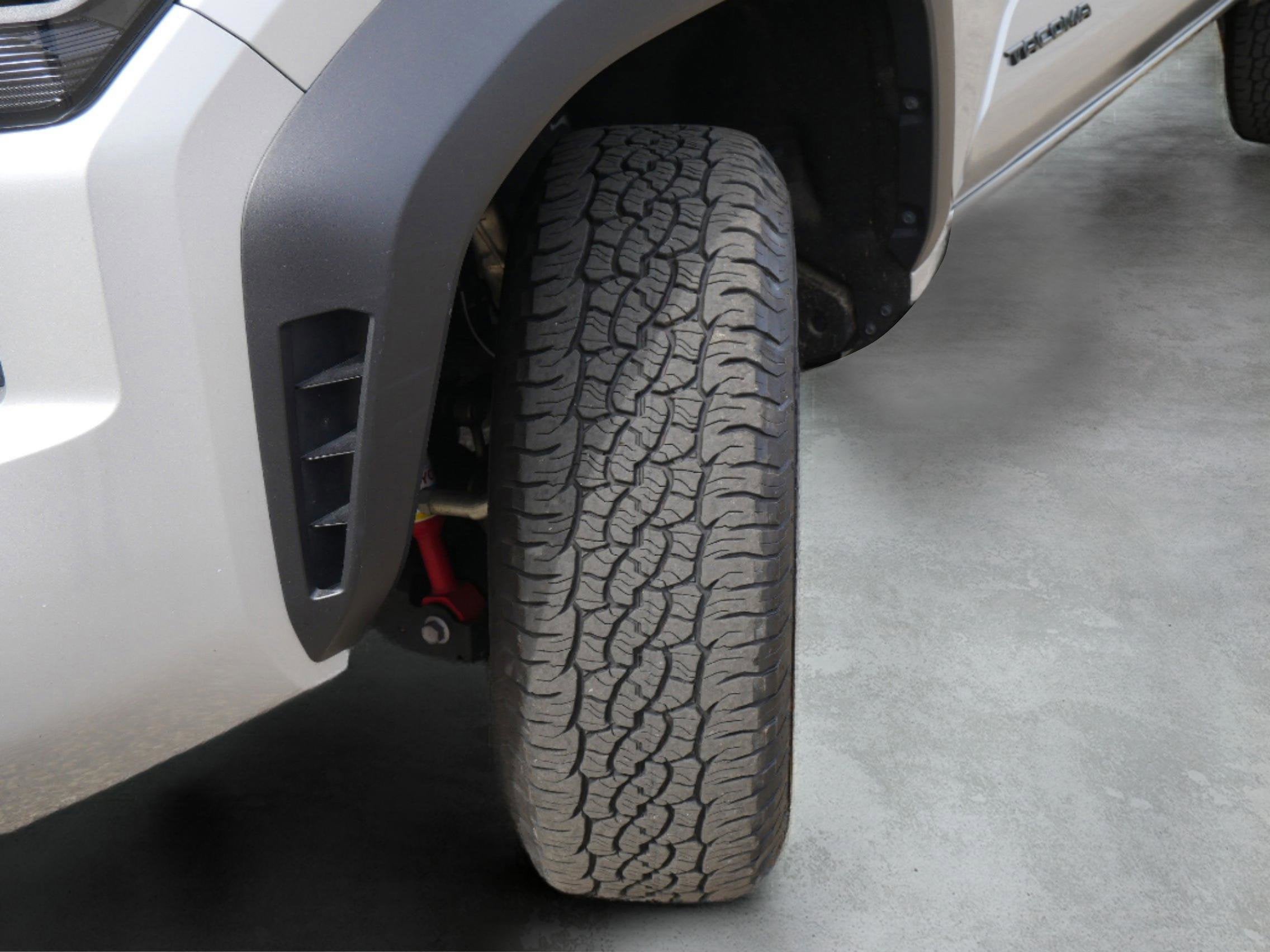 2025 Toyota Tacoma 4WD SR5