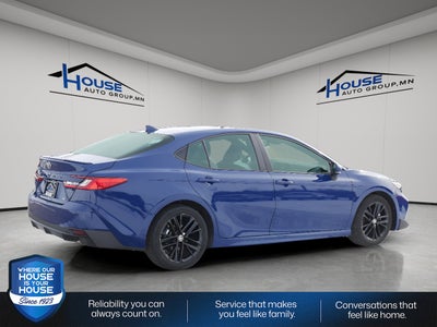 2025 Toyota Camry SE