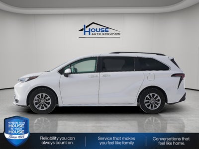 2024 Toyota Sienna XLE