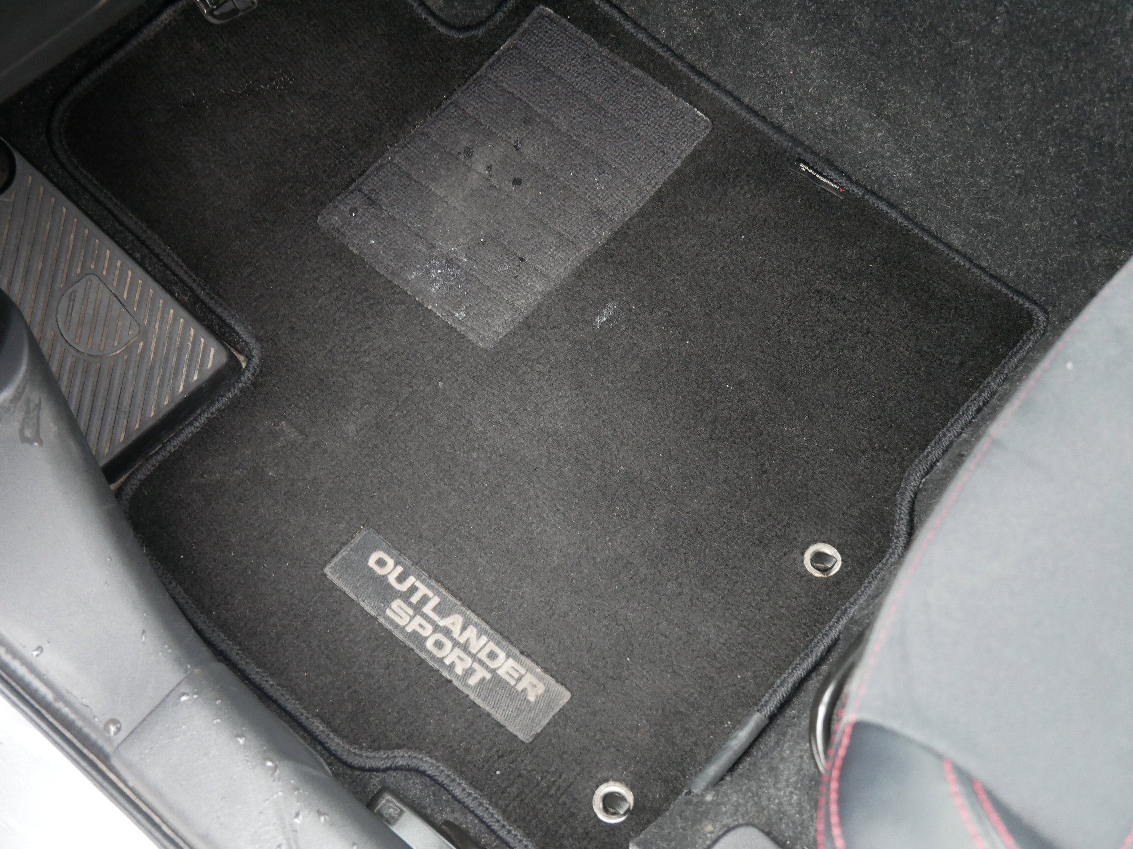 2024 Mitsubishi Outlander Sport SE