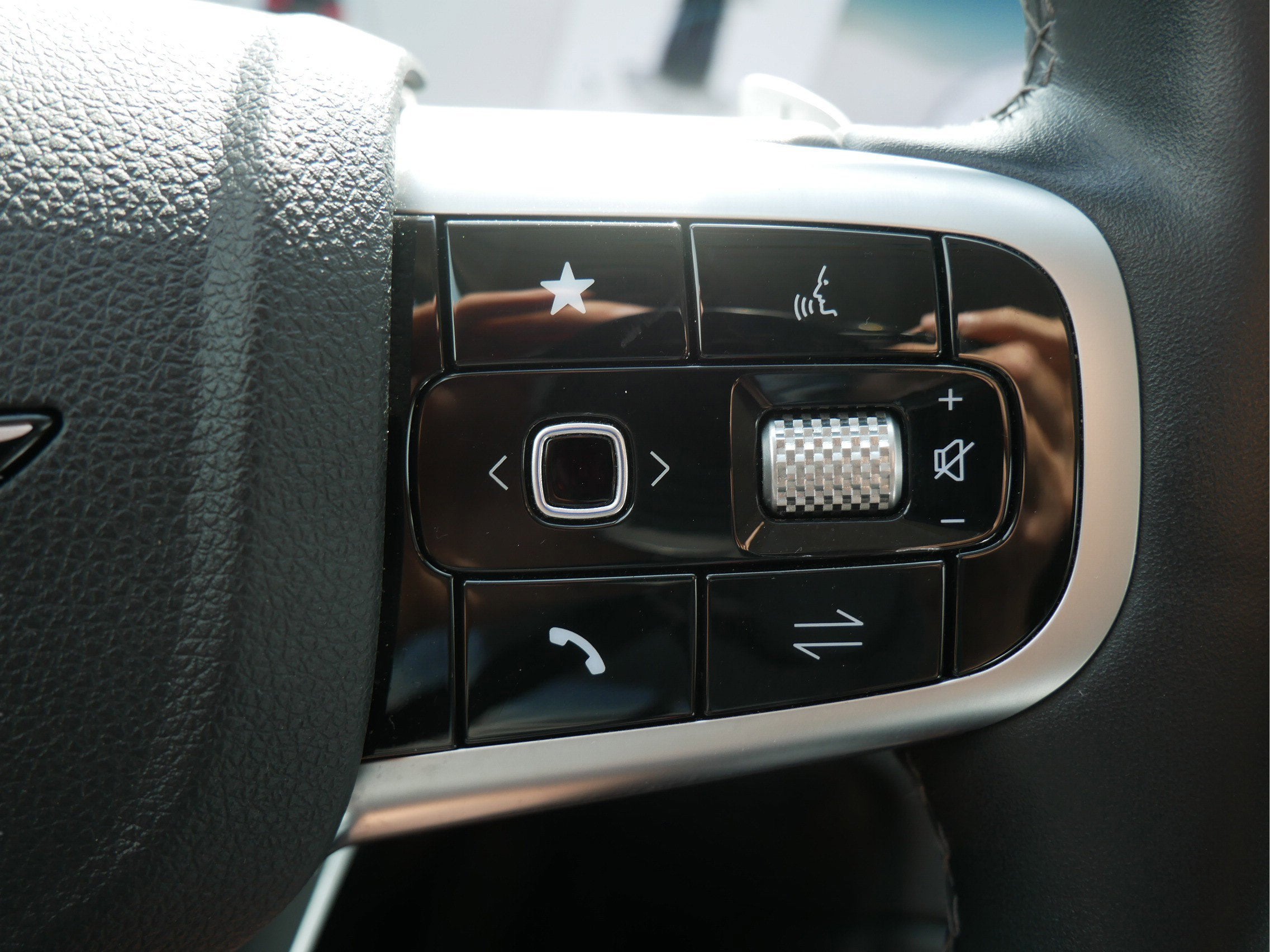 2025 Genesis GV80 2.5T Standard