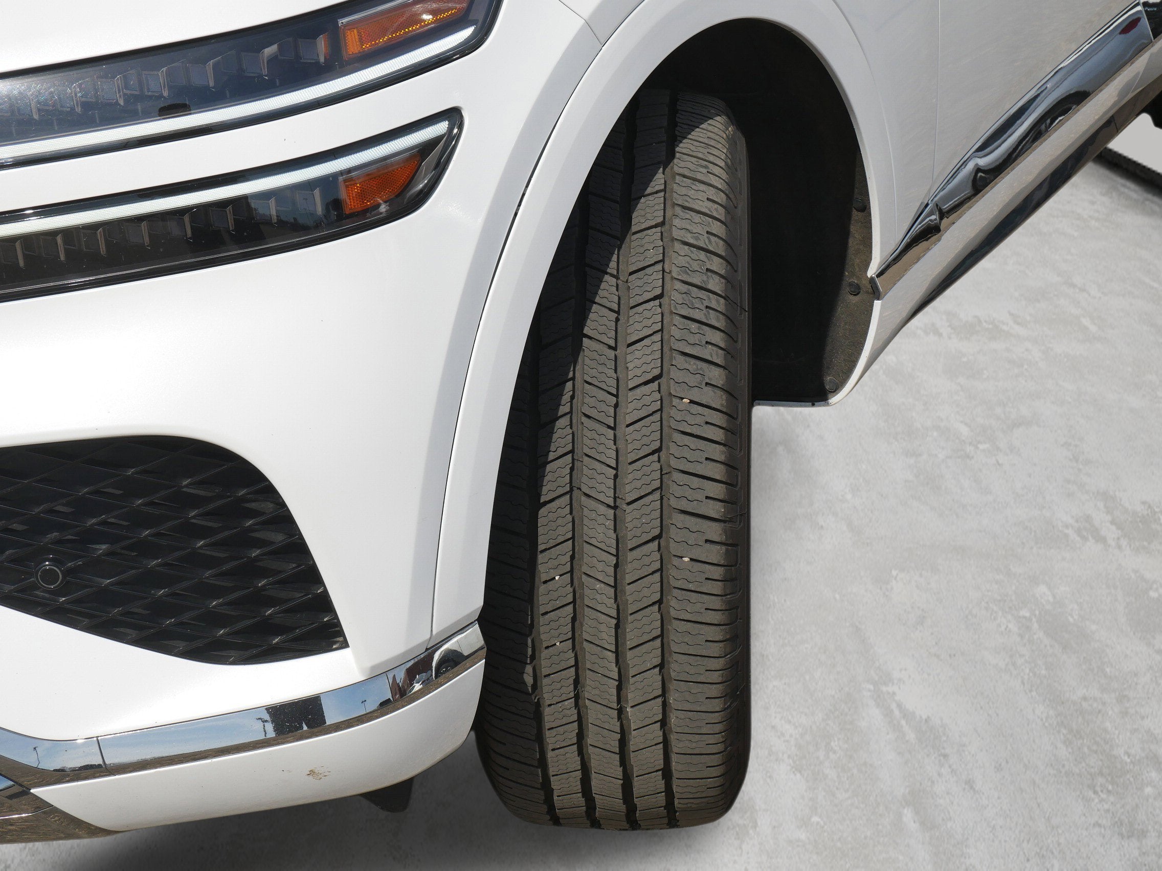 2025 Genesis GV80 2.5T Standard