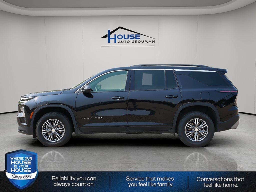 2025 Chevrolet Traverse LT