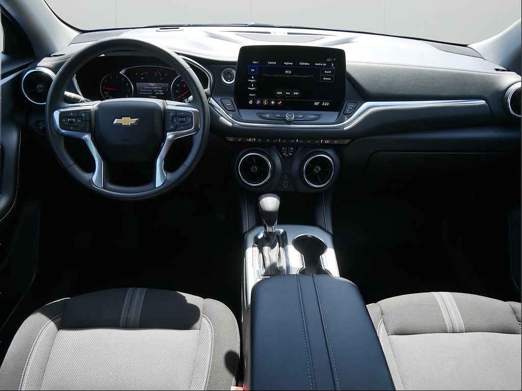 2025 Chevrolet Blazer LT