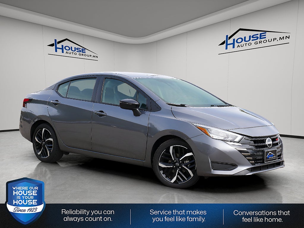 2024 Nissan Versa SR