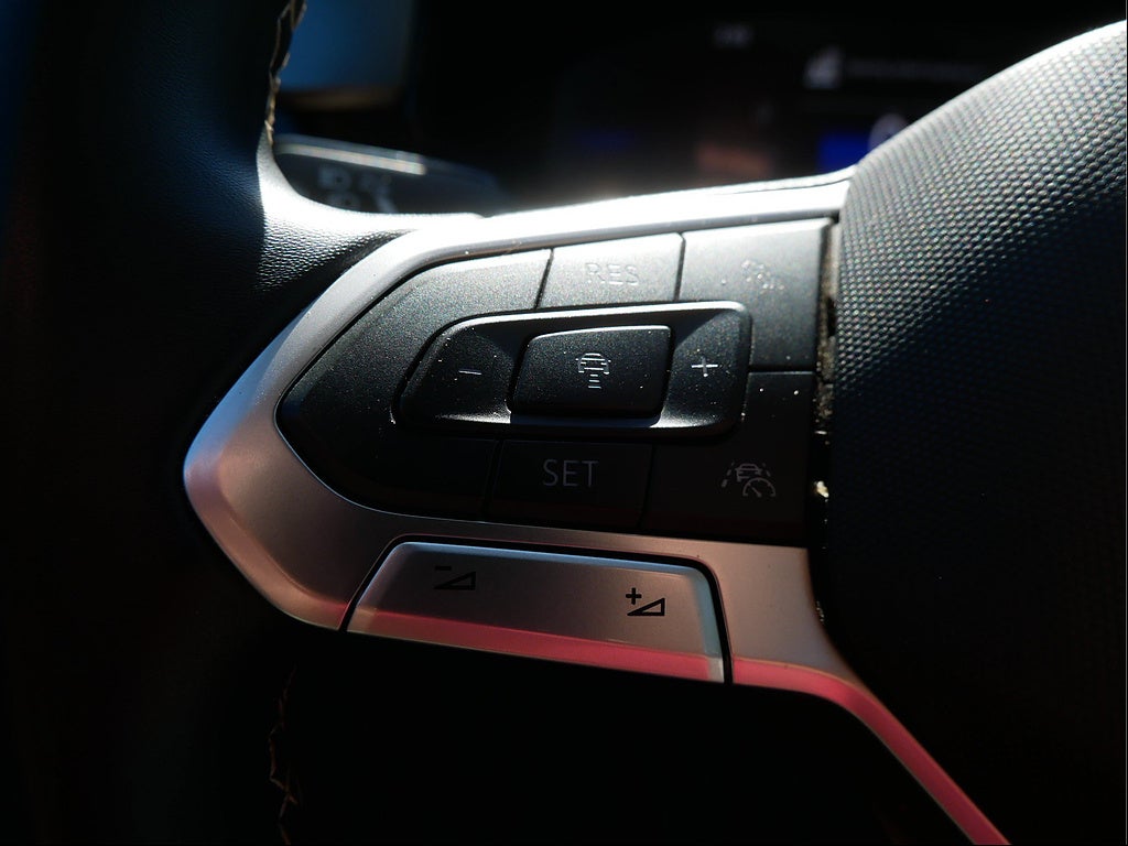 2025 Volkswagen Taos S